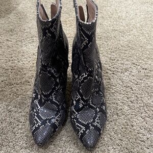 Steve Madden Black and Gray Snake Print Ankle Boots